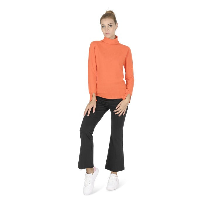 Crown of Edinburgh Cashmere - Crown of Edinburgh Cashmere Womens Turtleneck Sweater COE 0023 ORANGE