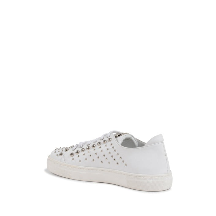 Dee Ocleppo - Weekend Warrior Sneaker