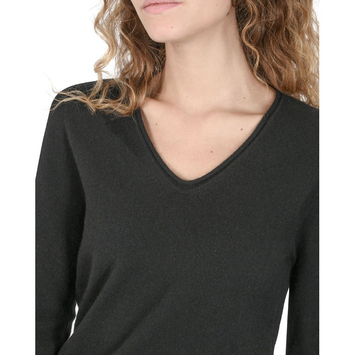 Crown of Edinburgh Cashmere - Crown of Edinburgh Cashmere Womens V Neck Sweater COE 0022 BLACK