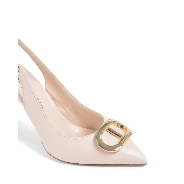 Dee Ocleppo - Slinky Logo Slingback