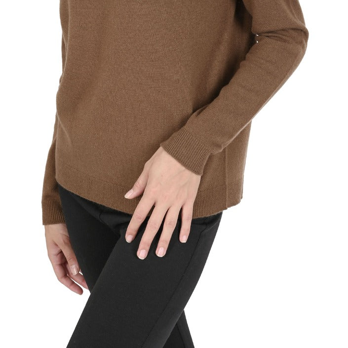 Crown of Edinburgh Cashmere - Crown of Edinburgh Cashmere Womens Round Neck Sweater COE 0014 LIGHT BROWN